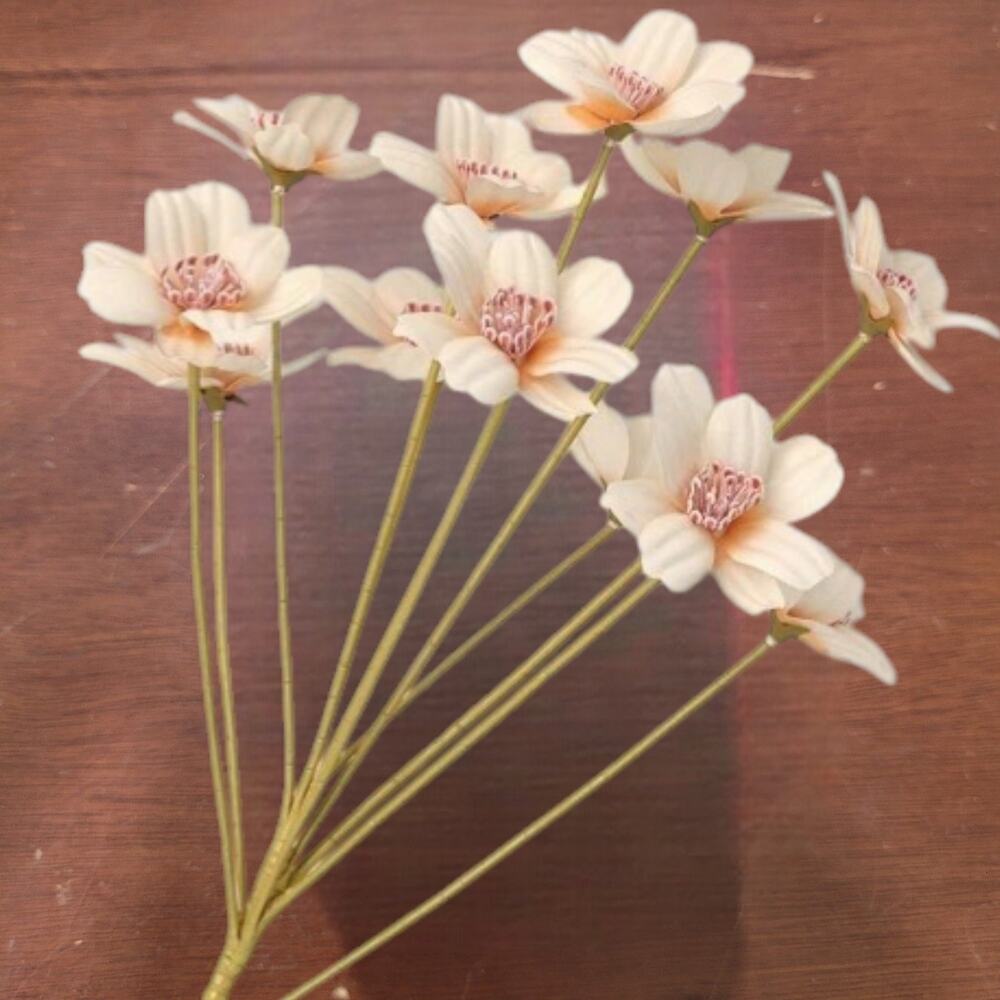 Fall Cosmo Flower Stem – Room Essentials – 12‑Pack - Picture 3 of 3